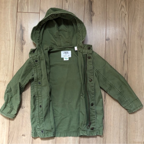 Boys (Toddler) Zara Baby Disney Baby Mickey cotton Green hooded jacket size 3-4 - Picture 7 of 13
